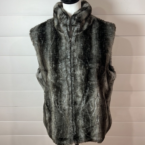 Vintage BLASSPORT Faux‎ Fur Reversible Vest Womens Medium Soft & Chic - Picture 4 of 14